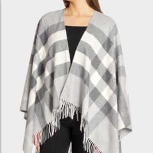 Burberry Grey Check Cape w/ Fringe. Brand NWT